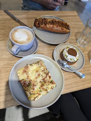  at Land & Monkeys - Turenne in Paris