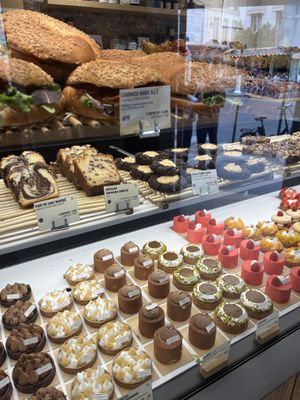 Choices  at Land & Monkeys - Turenne in Paris