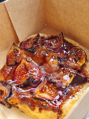 Tortino ai fichi at Land & Monkeys - Turenne in Paris