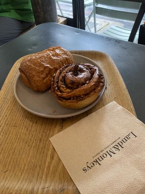 Babka & pain au chocolat  at Land & Monkeys - Turenne in Paris