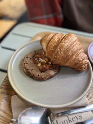 Croissant & Monkey Cookie  at Land & Monkeys - Turenne in Paris