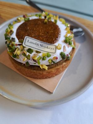  at Land & Monkeys - Turenne in Paris