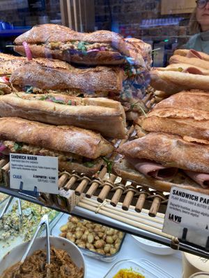  at Land & Monkeys - Turenne in Paris