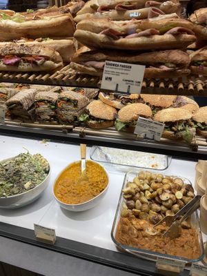 sndwiches & lunch options  at Land & Monkeys - Turenne in Paris