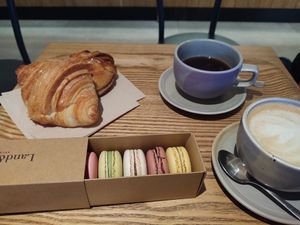  at Land & Monkeys - Turenne in Paris