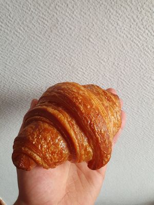 Croissant (simply the best croissant I've ever had!) at Land & Monkeys - Turenne in Paris