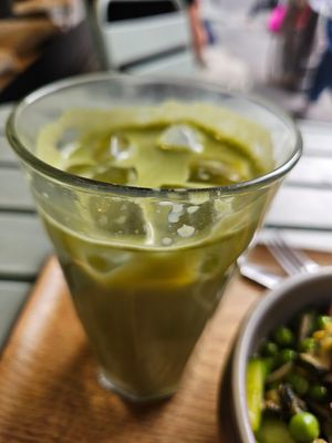 Iced Matcha Latte at Land & Monkeys - Turenne in Paris