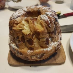 KOUGLOF GRAND 7,00 € at Land & Monkeys - Turenne in Paris