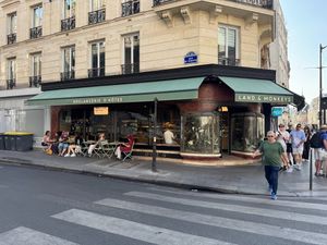 Corner Shot at Land & Monkeys - Turenne in Paris