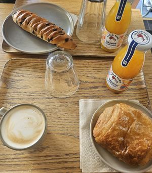  at Land & Monkeys - Turenne in Paris