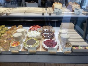 Vegan desserts  at Land & Monkeys - Turenne in Paris