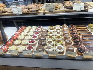 Vegan desserts   at Land & Monkeys - Turenne in Paris