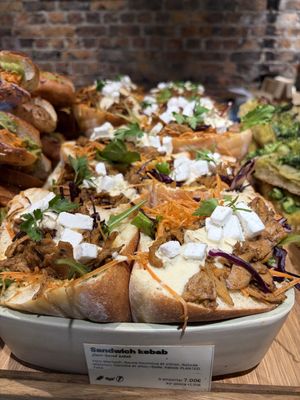   at Land & Monkeys - Turenne in Paris