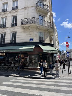   at Land & Monkeys - Turenne in Paris