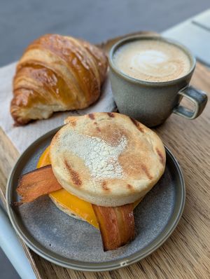  at Land & Monkeys - Turenne in Paris