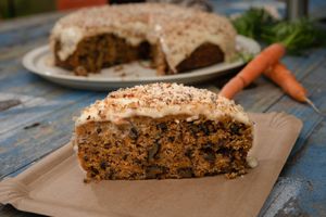 Our beautiful dripping carrot cake at Groentje in Zwolle