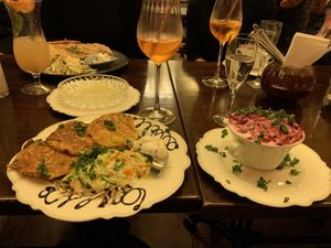 Kartoffelpuffer und Schichtsalat   at Aljonuschka in Dresden