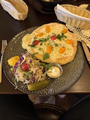 Achtung nicht vegan obwohl von der Bedienung so angegeben!  at Aljonuschka in Dresden