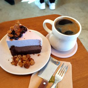 set at Duduri Dupang in Seoul