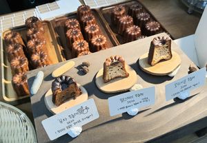 3 types of cannele: Yuzu, Earl Grey, plain at Duduri Dupang in Seoul