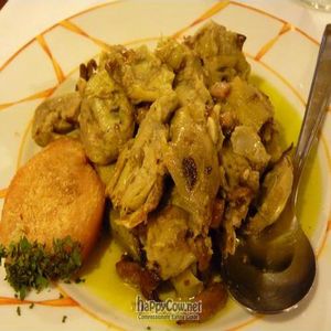 Artichokes with mushrooms at Bodega La Petra in Arnedillo