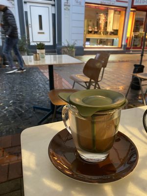 Ginger Tea at ChiCoffee in Neuss