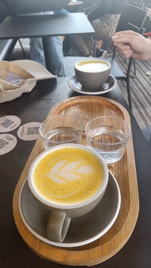 Golden latte at Arbuste in Caen