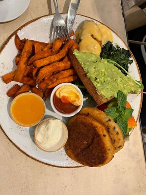 Vegan brunch   at Shake Café in Florence