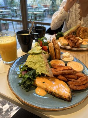   at Shake Café in Florence