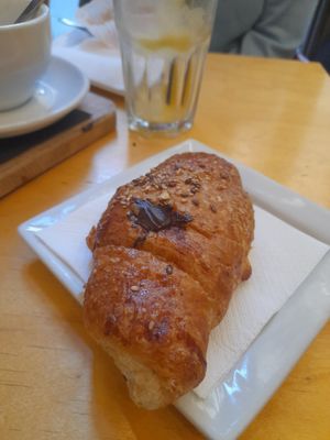  at Shake Café in Florence