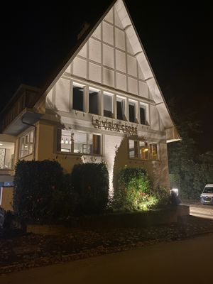   at Le Vieux Cèdre in Enghien