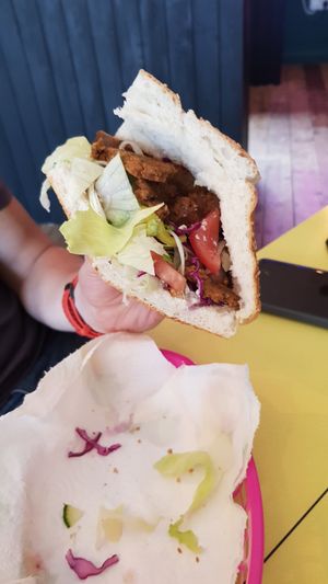 Döner Komplette Mit Alles at Döner Bei Tante Anne in Norwich