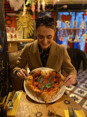   at Broadway Caffe in Paris