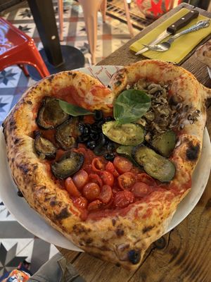   at Broadway Caffe in Paris