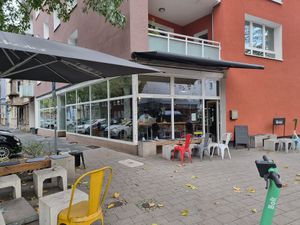 On the corner at Simply Coffee in Duisburg