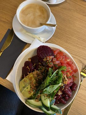 Buddha Bowl at Desserado in Erfurt