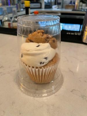 🍪 dough 🥤 🎂 😋 at Garden Grille Cafe in Pawtucket