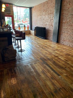 lovely atmosphere at Lickety Splits in Liberty