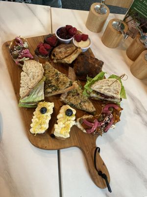 Second visit to this lovely vegan café and my non vegan friend and I enjoyed the afternoon tea. It was delicious, Lovely chilled place, friendly staff. Will be back  at Wild Root in Southport