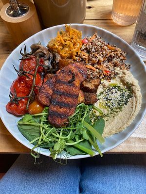 Wild Breakfast Bowl at Wild Root in Southport
