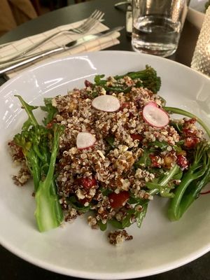 Quinoa Salat   at Piu in Bern
