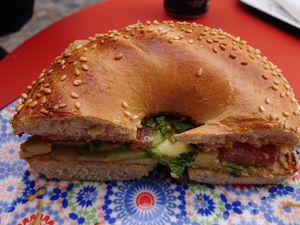 Las Vegan Parano at Emilie and the Cool Kids in Quimper