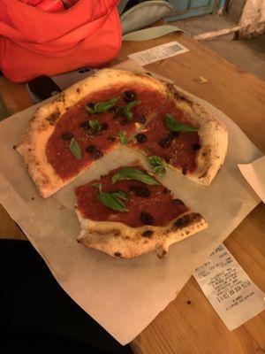 30cm Marinara with olives at Pizza Hood in Thessaloniki