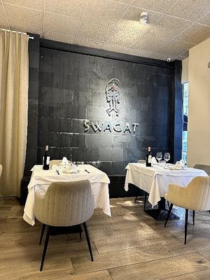 Interior at Swagat in Valencia