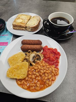 Vegan full English with seeded toast and an americano at Nosh in Leeds