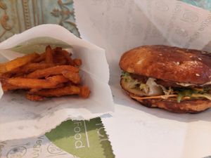 Sweet potato fries and burger for 15.5 KM at Veganer  in Sarajevo