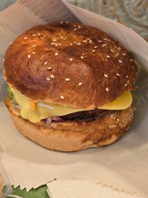 Cheeseburger at Veganer  in Sarajevo
