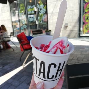 Oatly Soft serve with raspberry coulis at Stach in Groningen