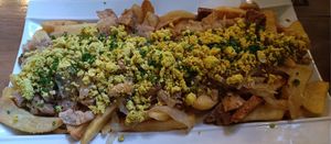 Chorrillana mixta at Enki in Valdivia