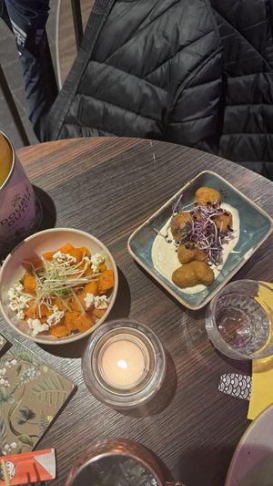 Zoete aardappel en cauliflower in ranchsaus  at Mr Smith's Loft in Groningen
